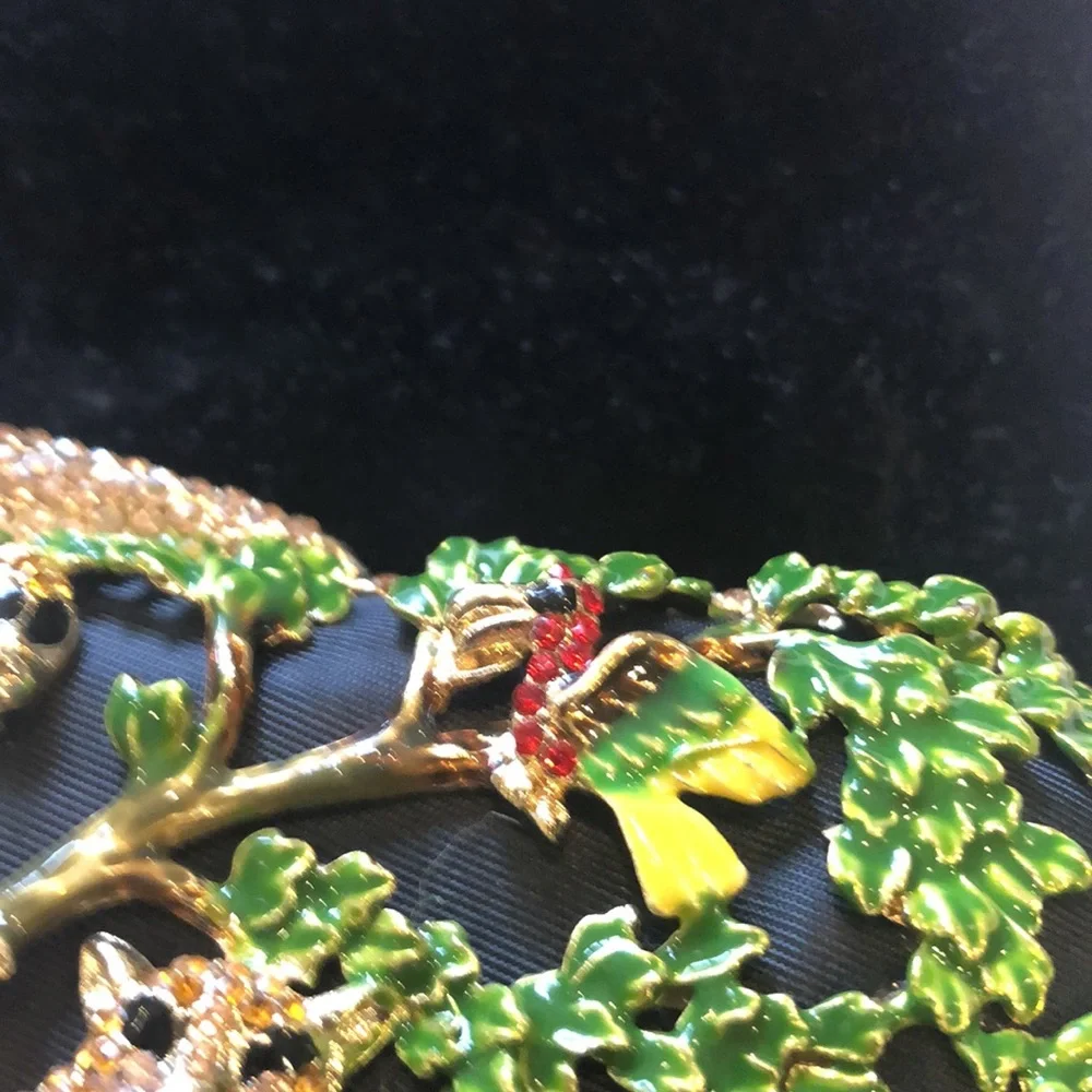 LUXMOB <Jungle> Crystal Accented Clutch w/ Chain NWT - Picture 4 of 6